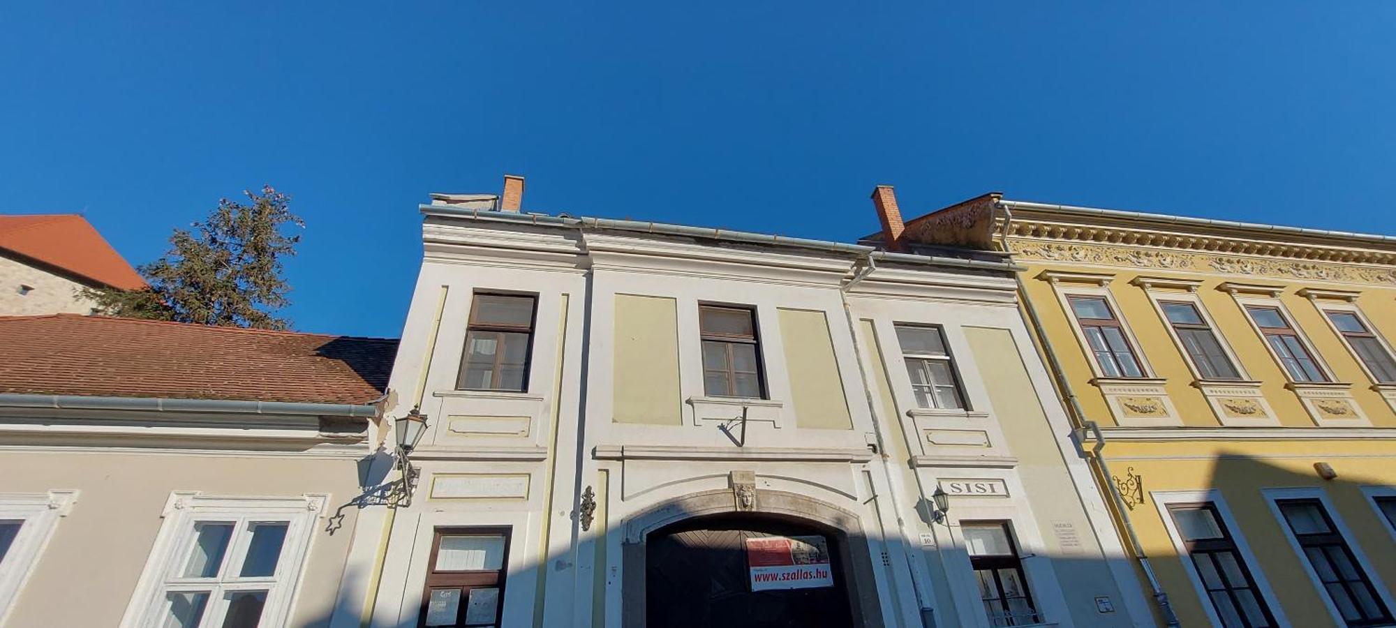Aranyvár